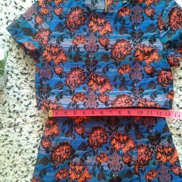 TOPSHOP petite - color floral short sleeve dress - Picture 7 of 10